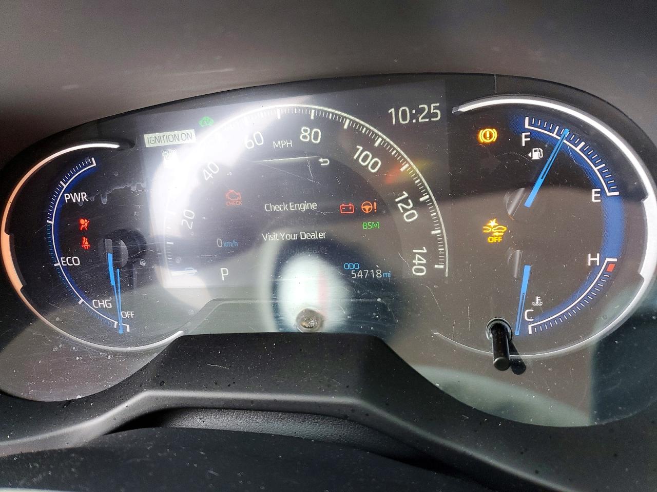 2024 TOYOTA RAV4 XLE photo 17