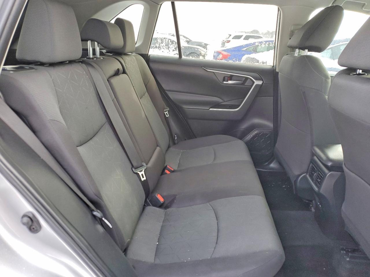 2024 TOYOTA RAV4 XLE photo 21