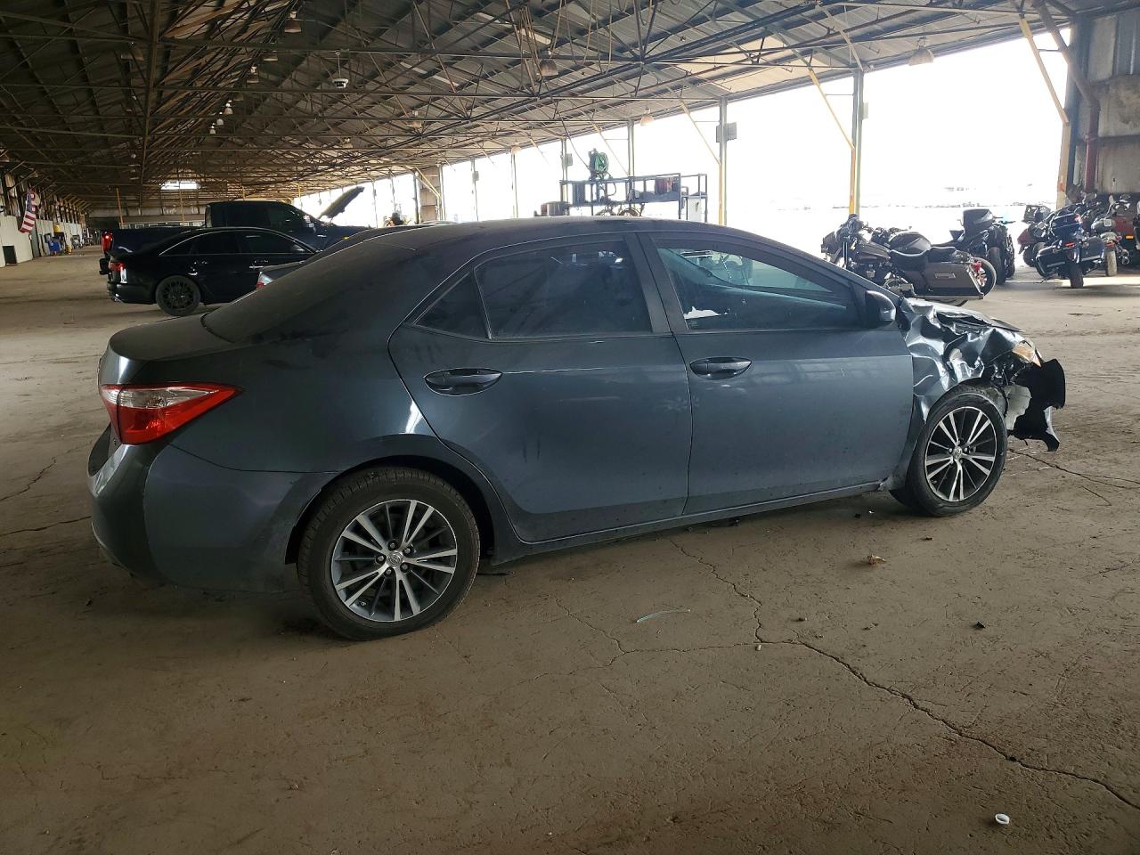 2016 TOYOTA COROLLA L photo 3
