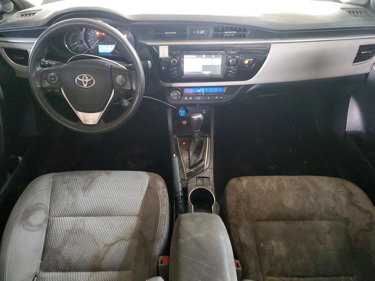 2016 TOYOTA COROLLA L photo 8