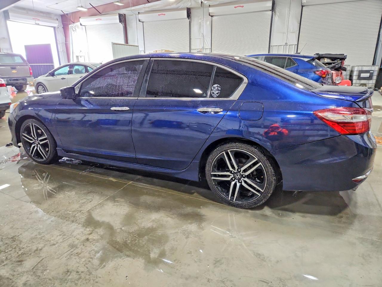 2017 HONDA ACCORD SPORT photo 4