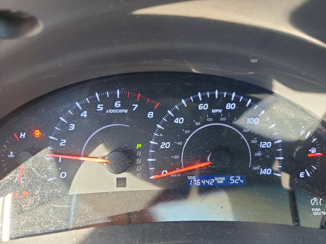 2010 TOYOTA CAMRY LE photo 17