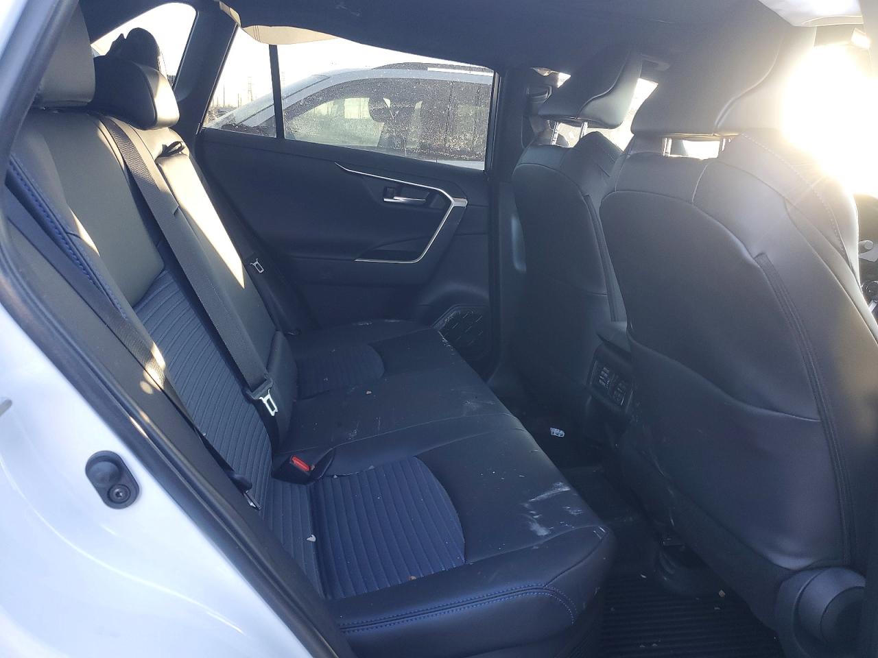 2025 TOYOTA RAV4 XSE photo 10