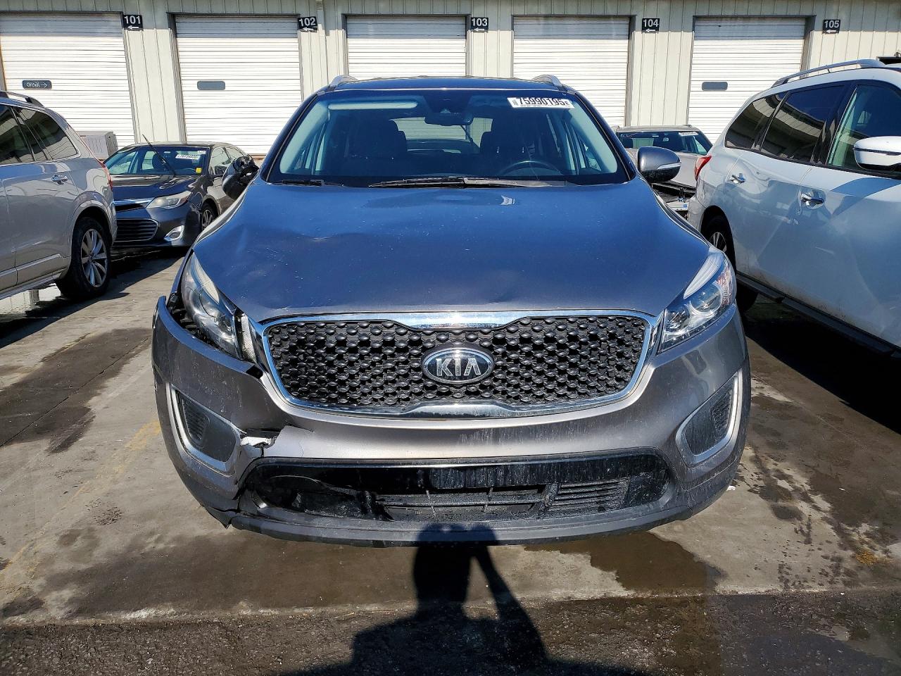 2017 KIA SORENTO LX photo 9