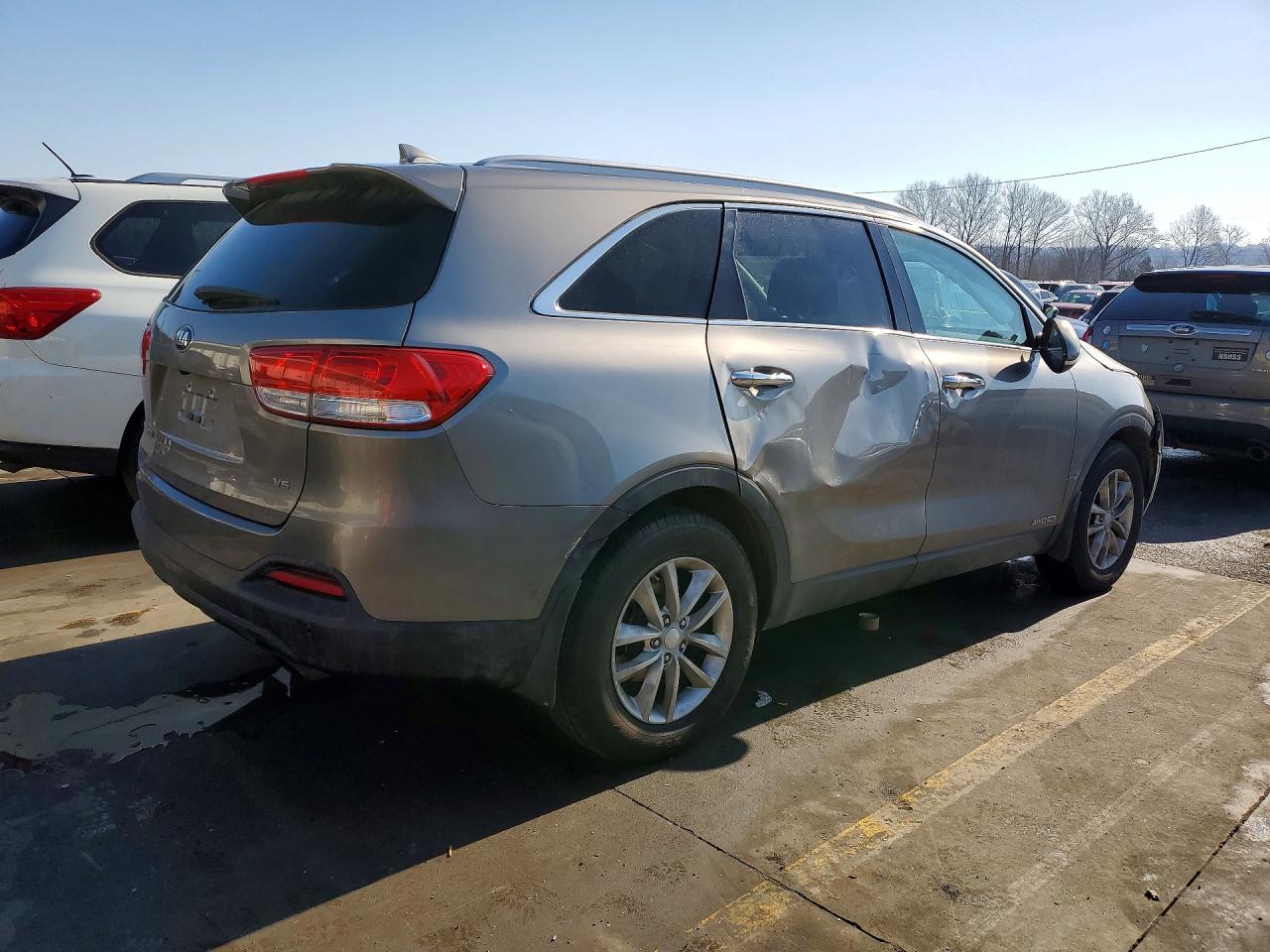 2017 KIA SORENTO LX photo 5