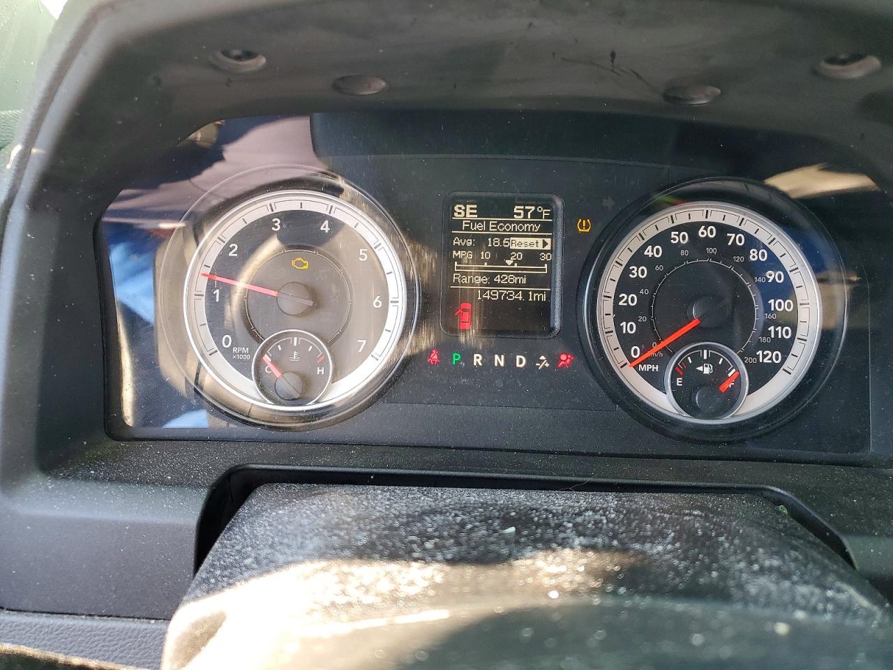 2014 RAM 1500 ST photo 17