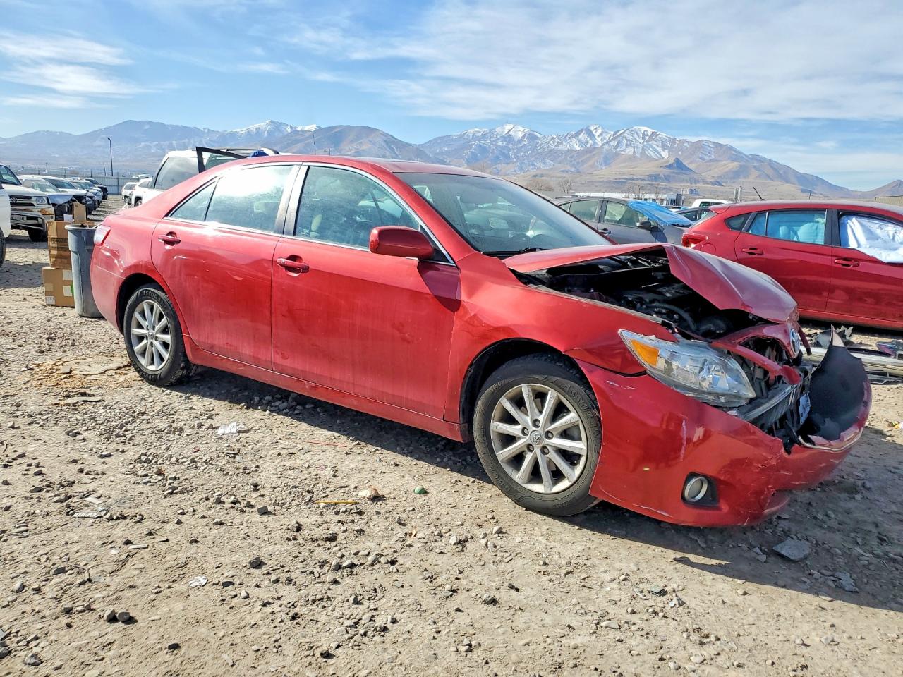2011 TOYOTA CAMRY photo 4