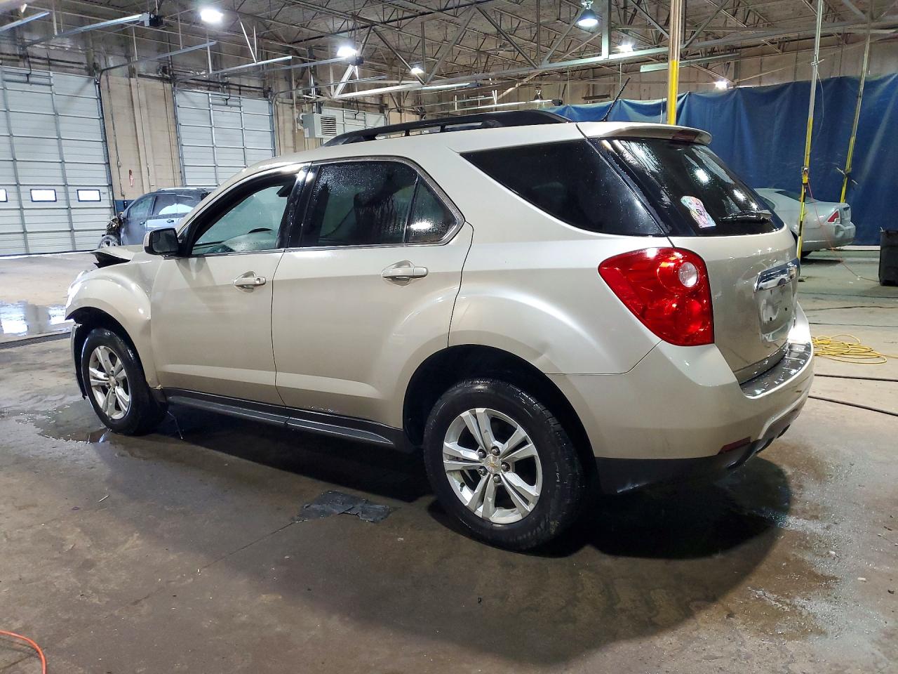 2014 CHEVROLET EQUINOX photo 2