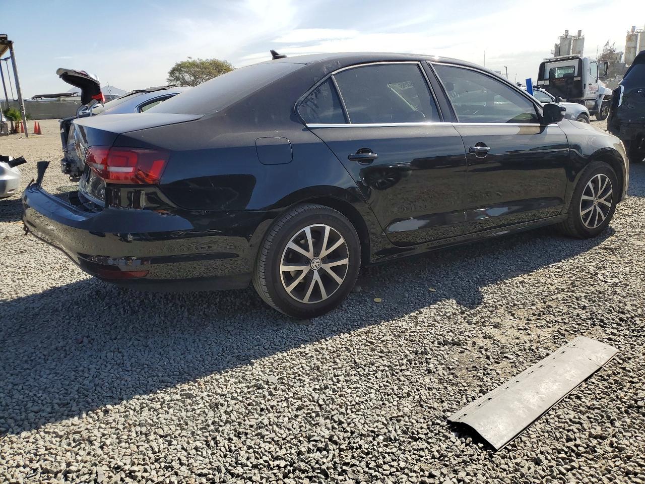 2017 VOLKSWAGEN JETTA SE photo 7