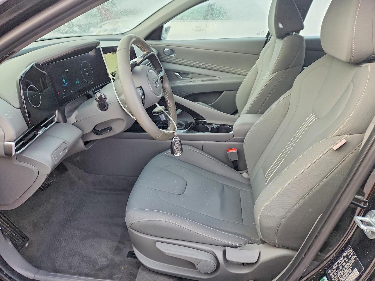 2023 HYUNDAI ELANTRA SEL photo 13