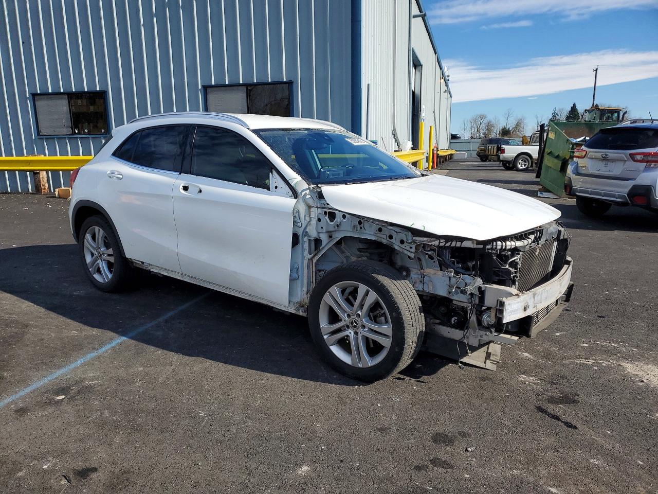 2019 MERCEDES-BENZ GLA 250 4MATIC photo 4