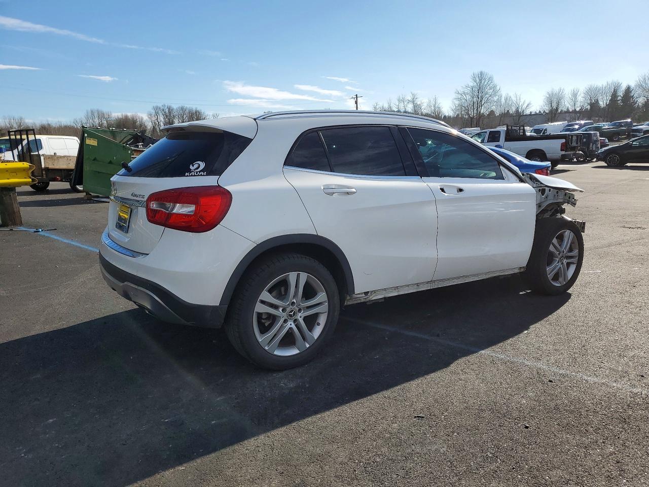 2019 MERCEDES-BENZ GLA 250 4MATIC photo 3
