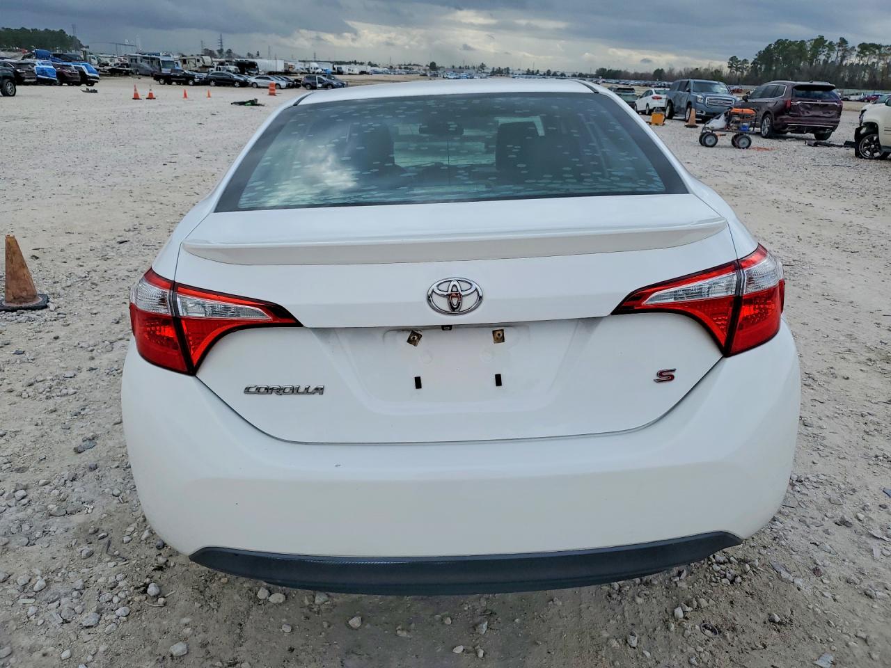 2016 TOYOTA COROLLA S PLUS photo 6