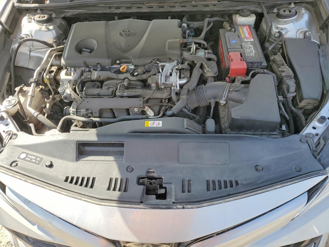 2020 TOYOTA CAMRY LE photo 11