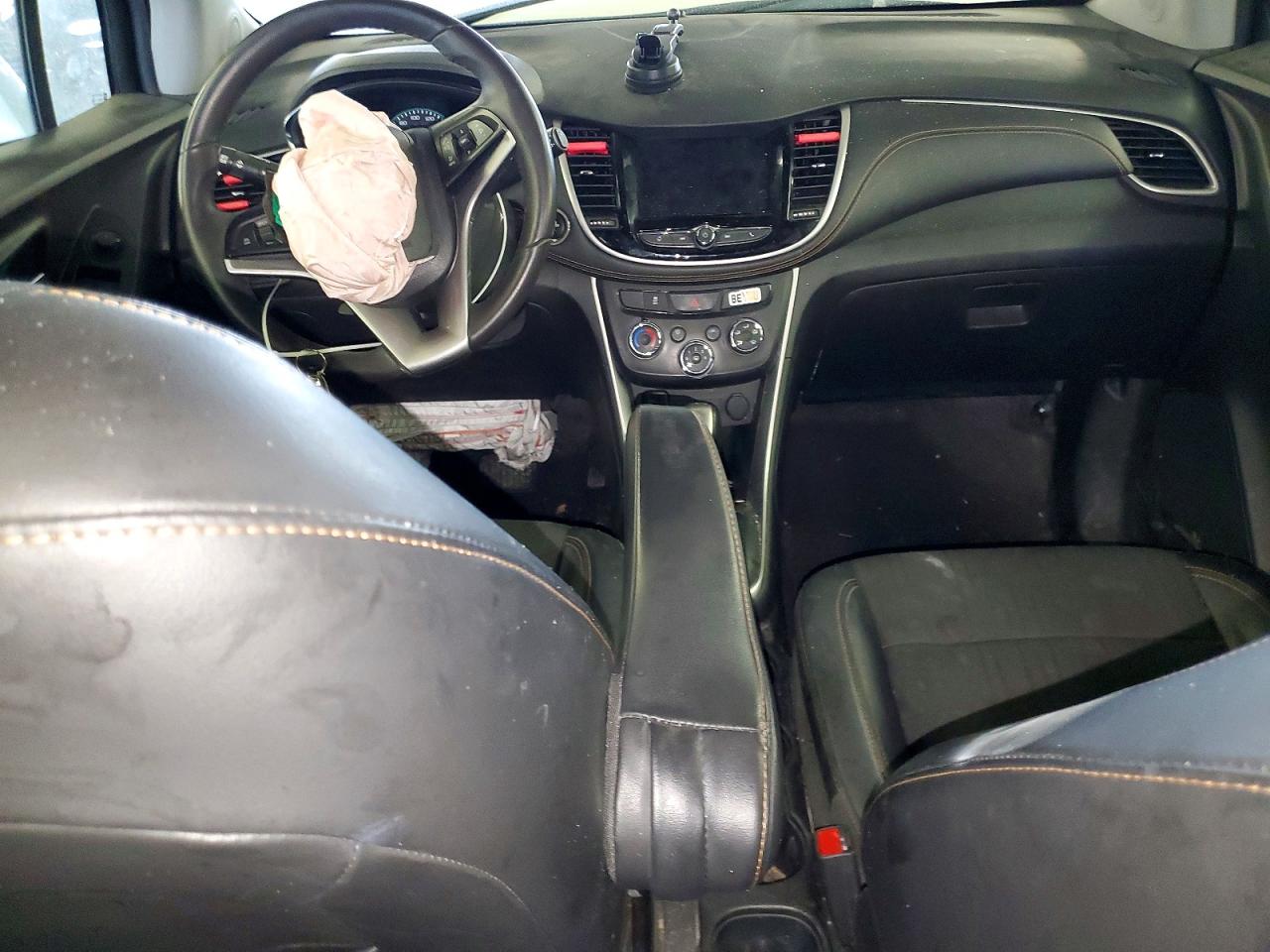 2020 CHEVROLET TRAX 1LT photo 8