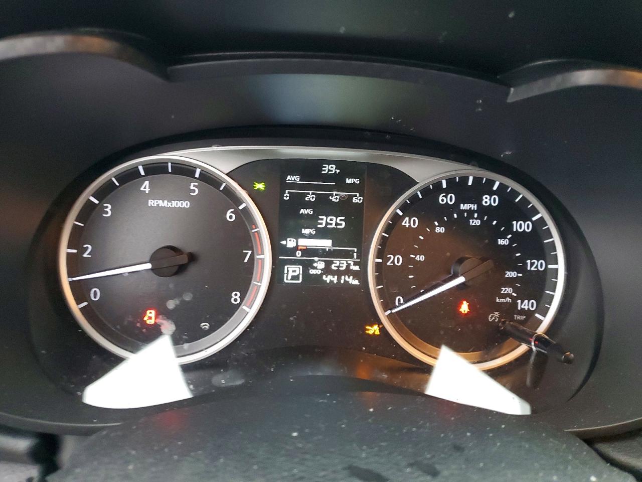 2025 NISSAN VERSA S photo 17