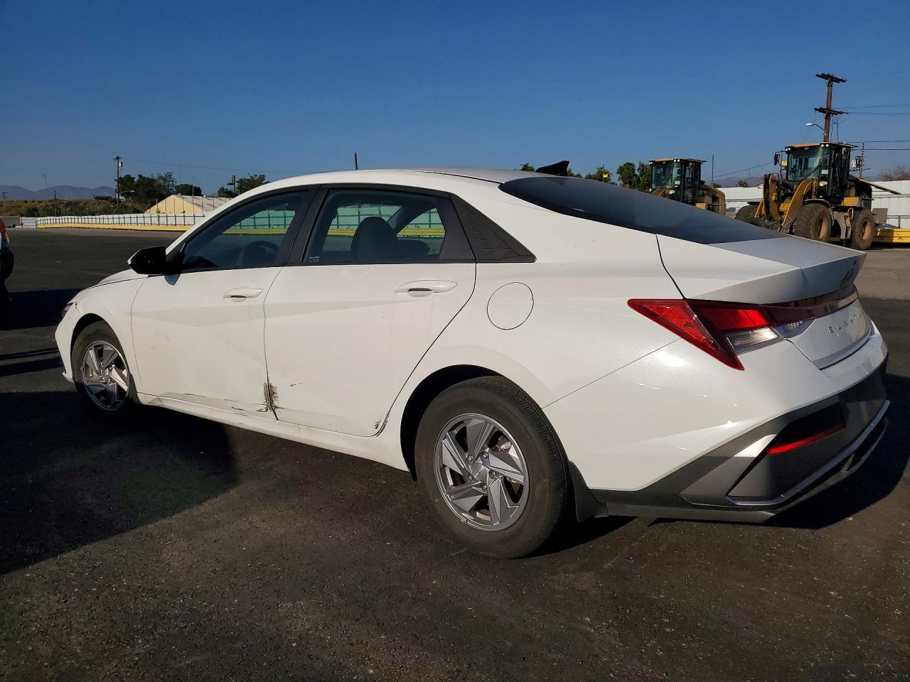 2024 HYUNDAI ELANTRA SE photo 4