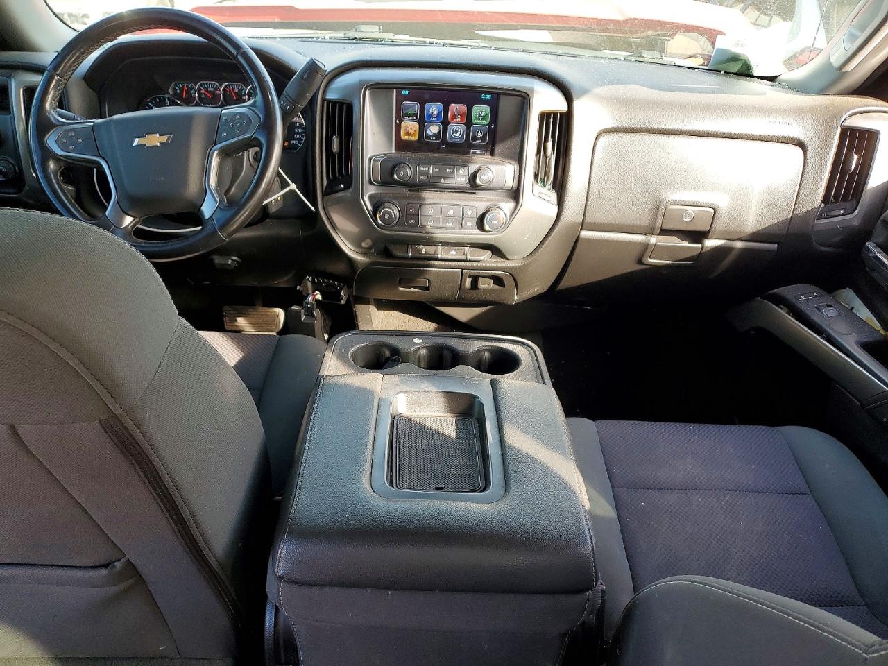 2018 CHEVROLET SILVERADO K1500 LT photo 8