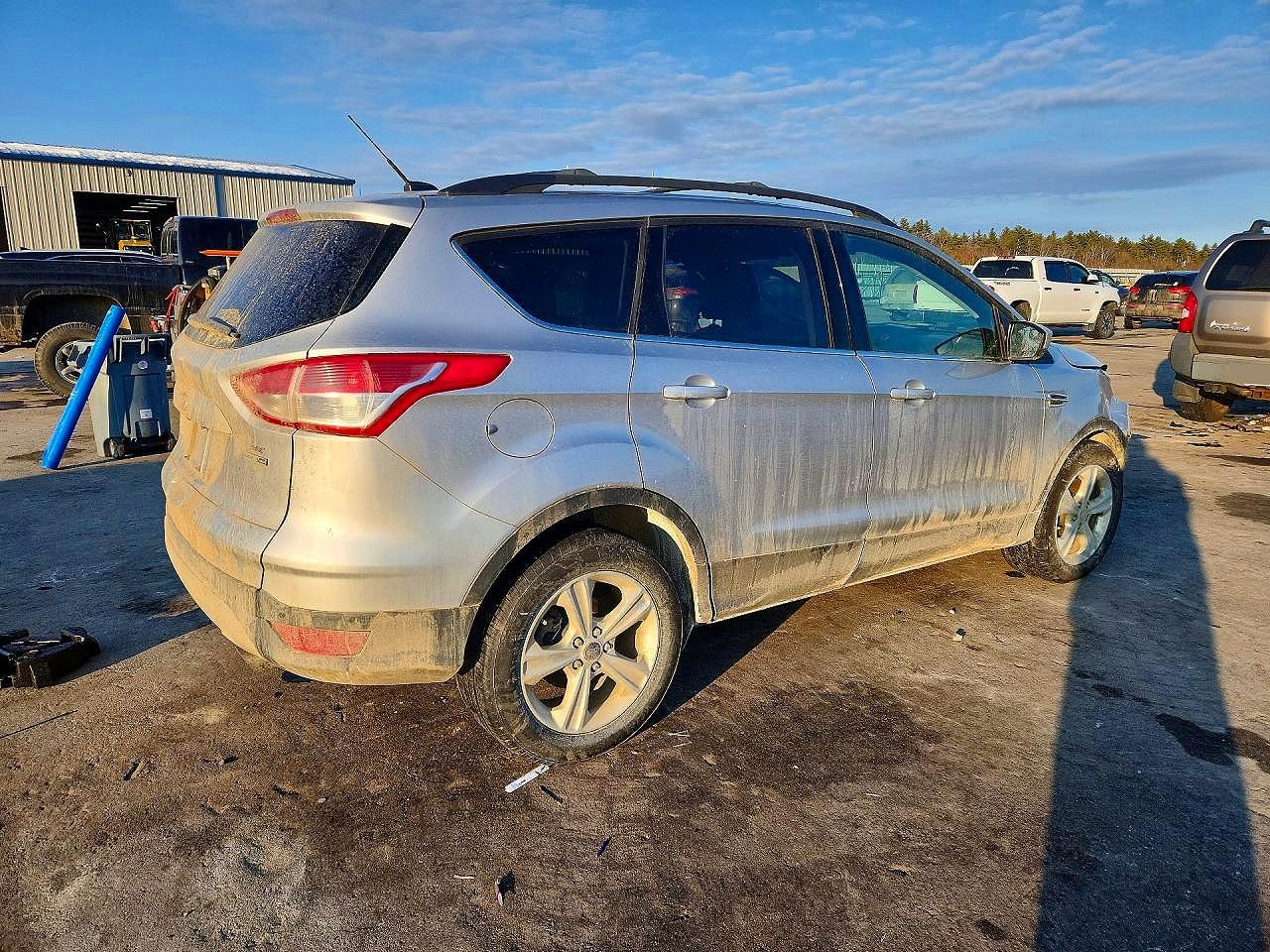 2016 FORD ESCAPE SE photo 5