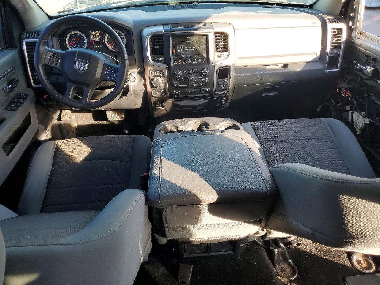 2014 RAM 1500 SLT photo 15