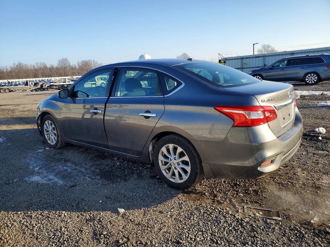 2019 NISSAN SENTRA S photo 3