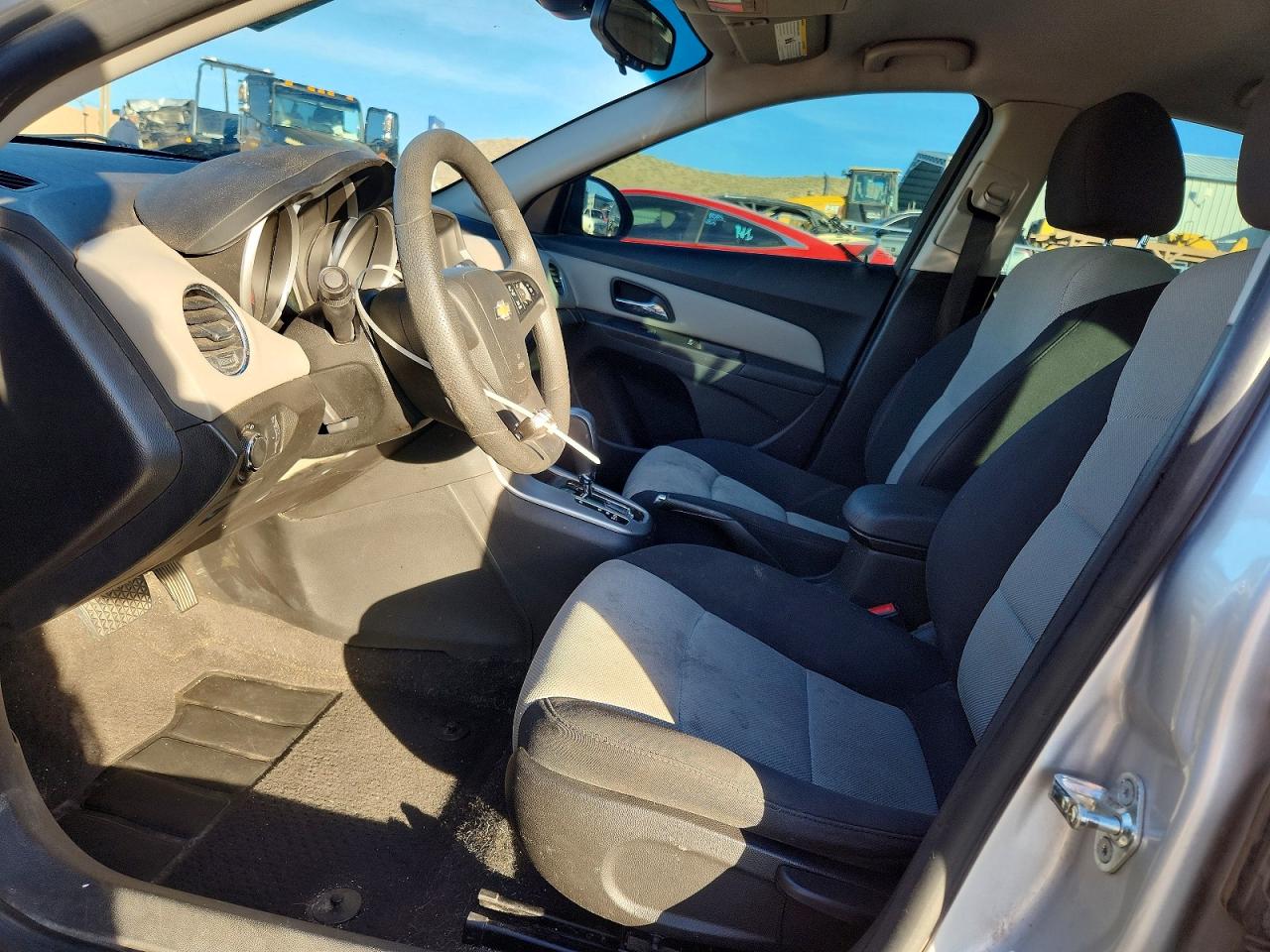 2015 CHEVROLET CRUZE LS photo 13