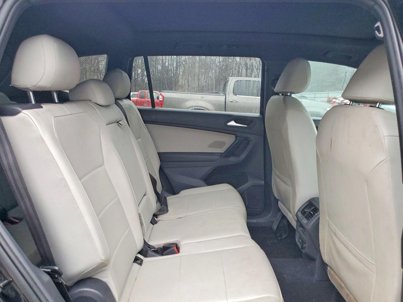 2021 VOLKSWAGEN TIGUAN SE photo 21
