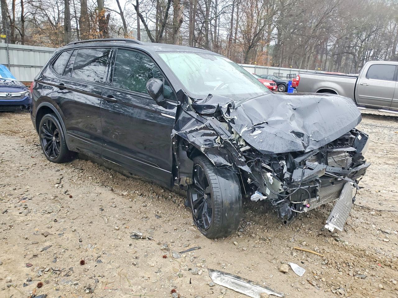 2021 VOLKSWAGEN TIGUAN SE photo 7
