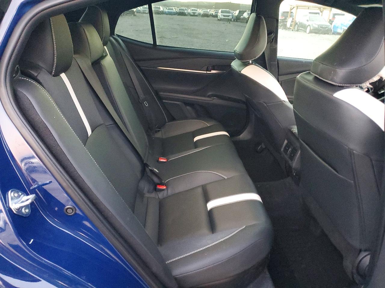 2025 TOYOTA CAMRY SE photo 10