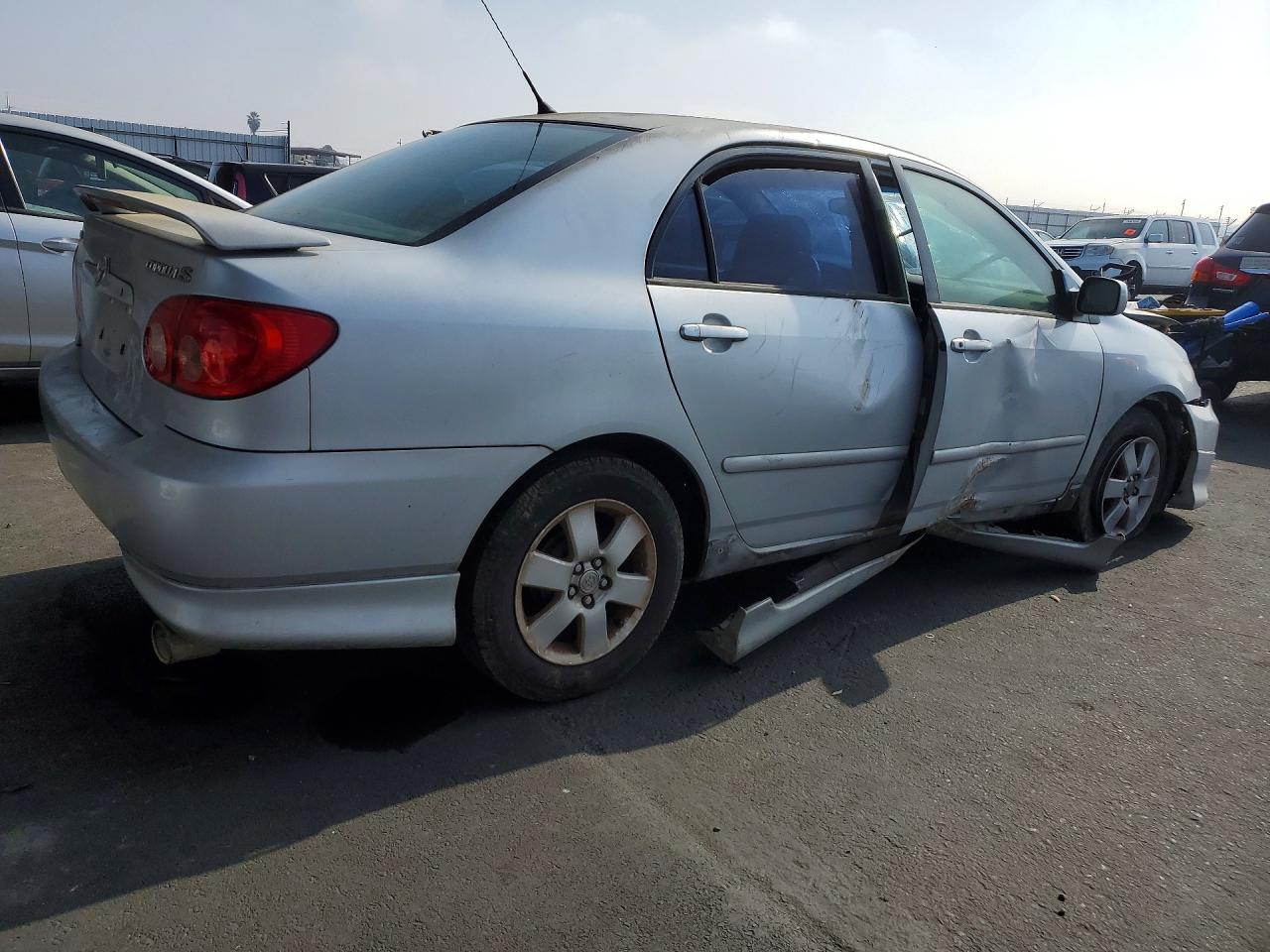 2005 TOYOTA COROLLA CE photo 5