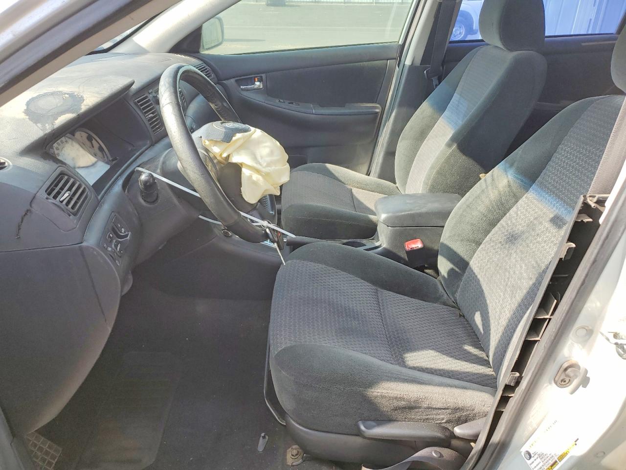 2005 TOYOTA COROLLA CE photo 13