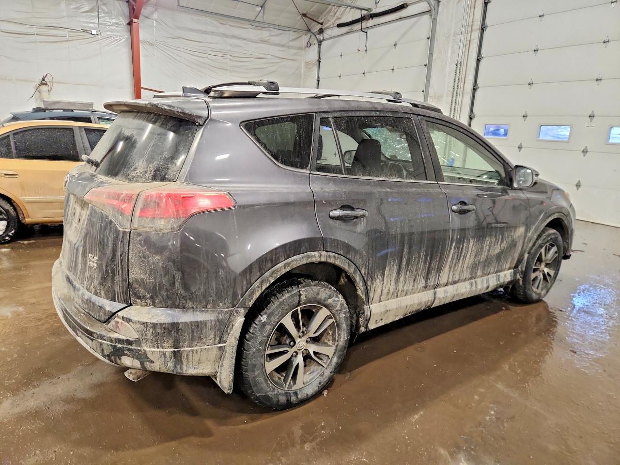 2018 TOYOTA RAV4 ADVENTURE photo 3