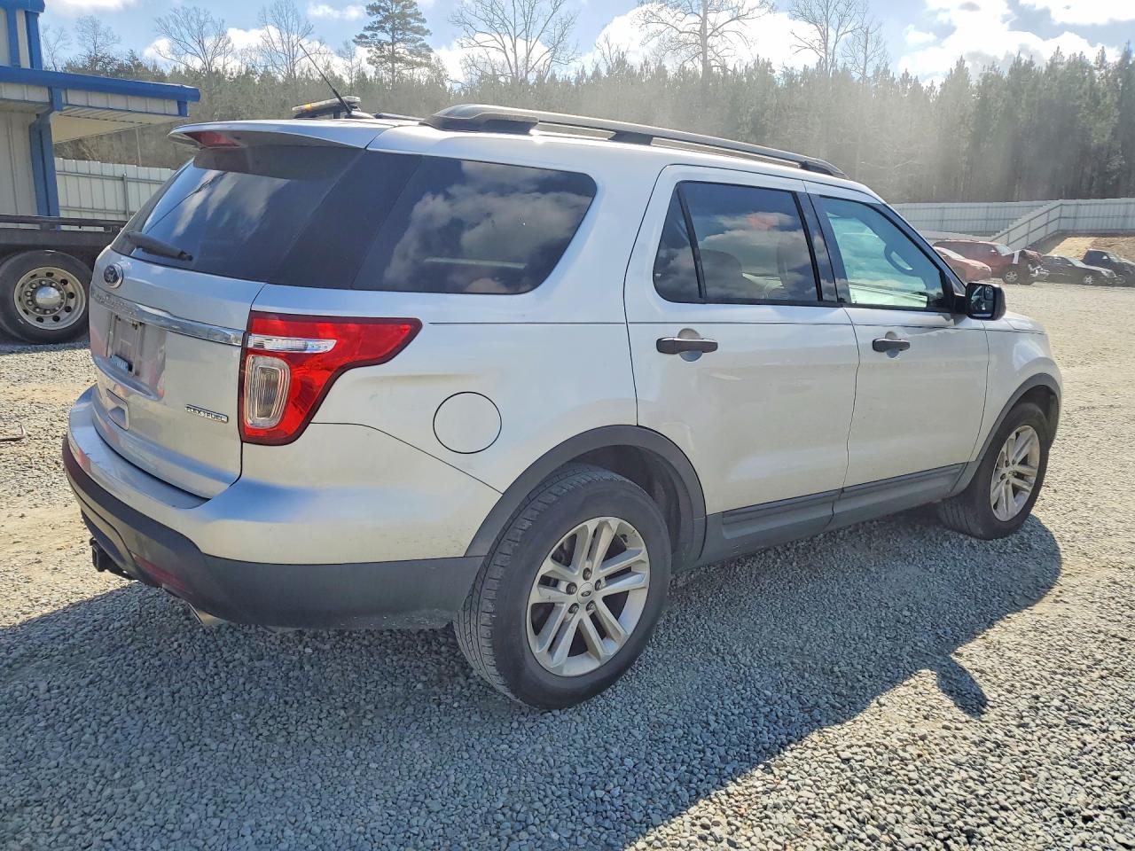 2015 FORD EXPLORER photo 5