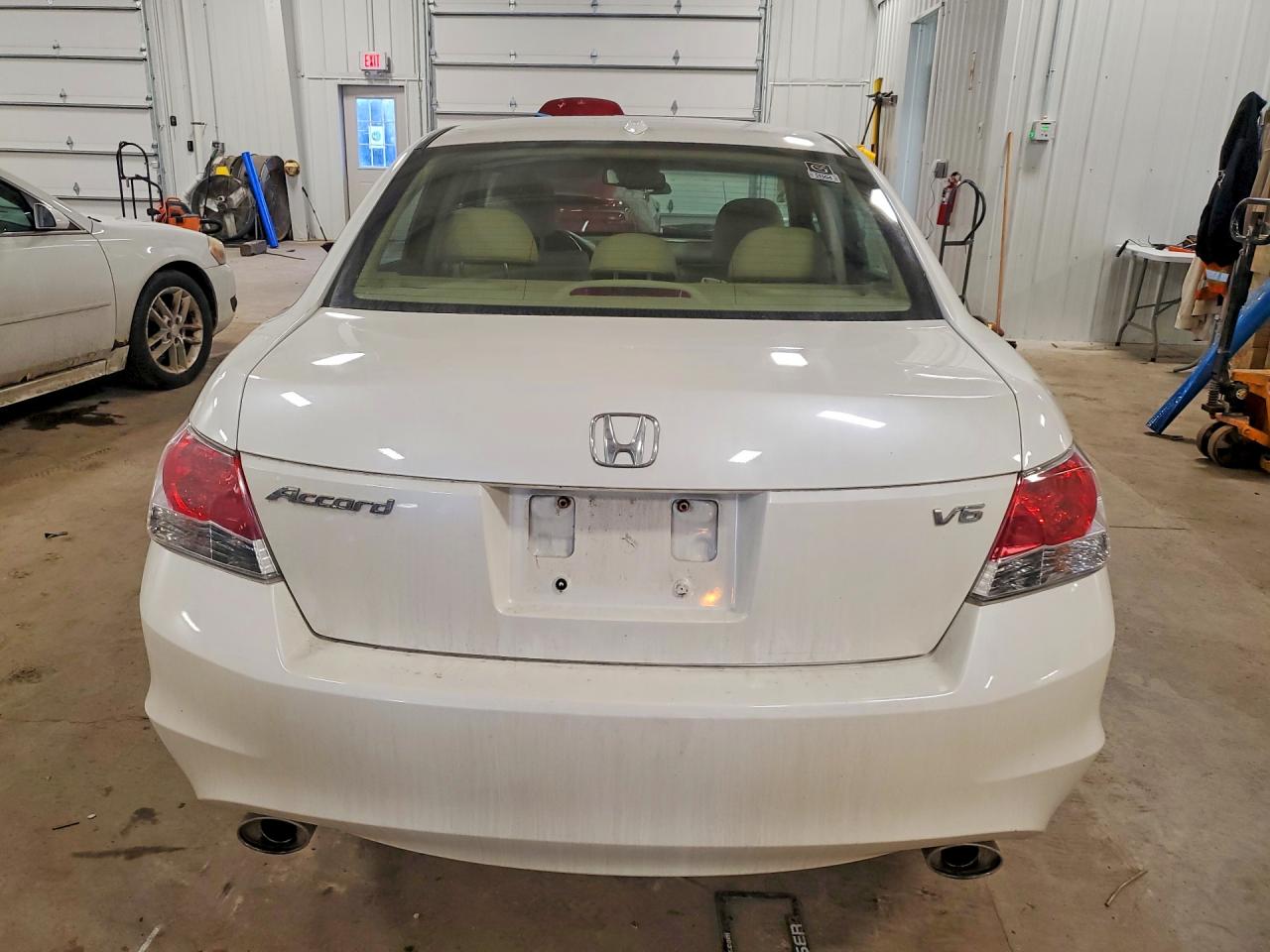 2010 HONDA ACCORD EXL photo 11