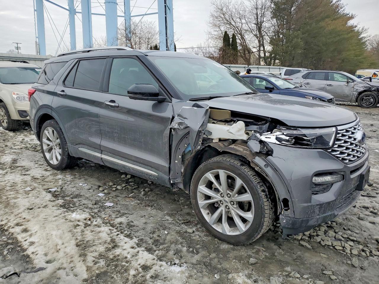2021 FORD EXPLORER photo 10