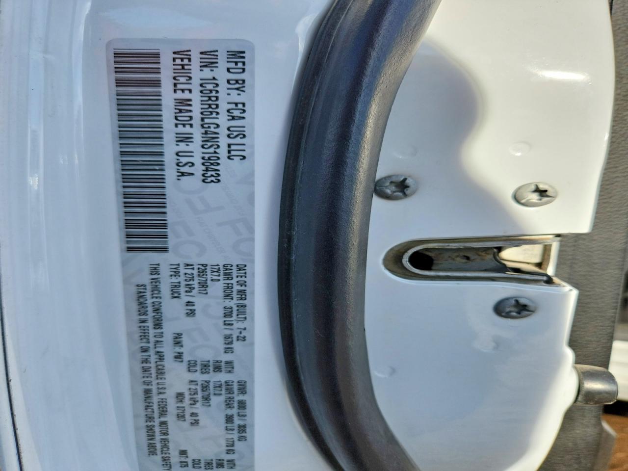 2022 RAM 1500 CLASSIC SLT photo 13