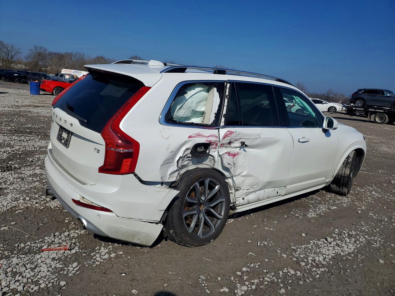 2019 VOLVO XC90 T5 MOMENTUM photo 5