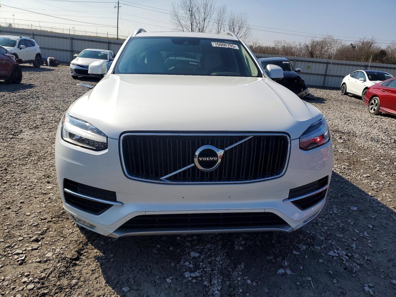 2019 VOLVO XC90 T5 MOMENTUM photo 9