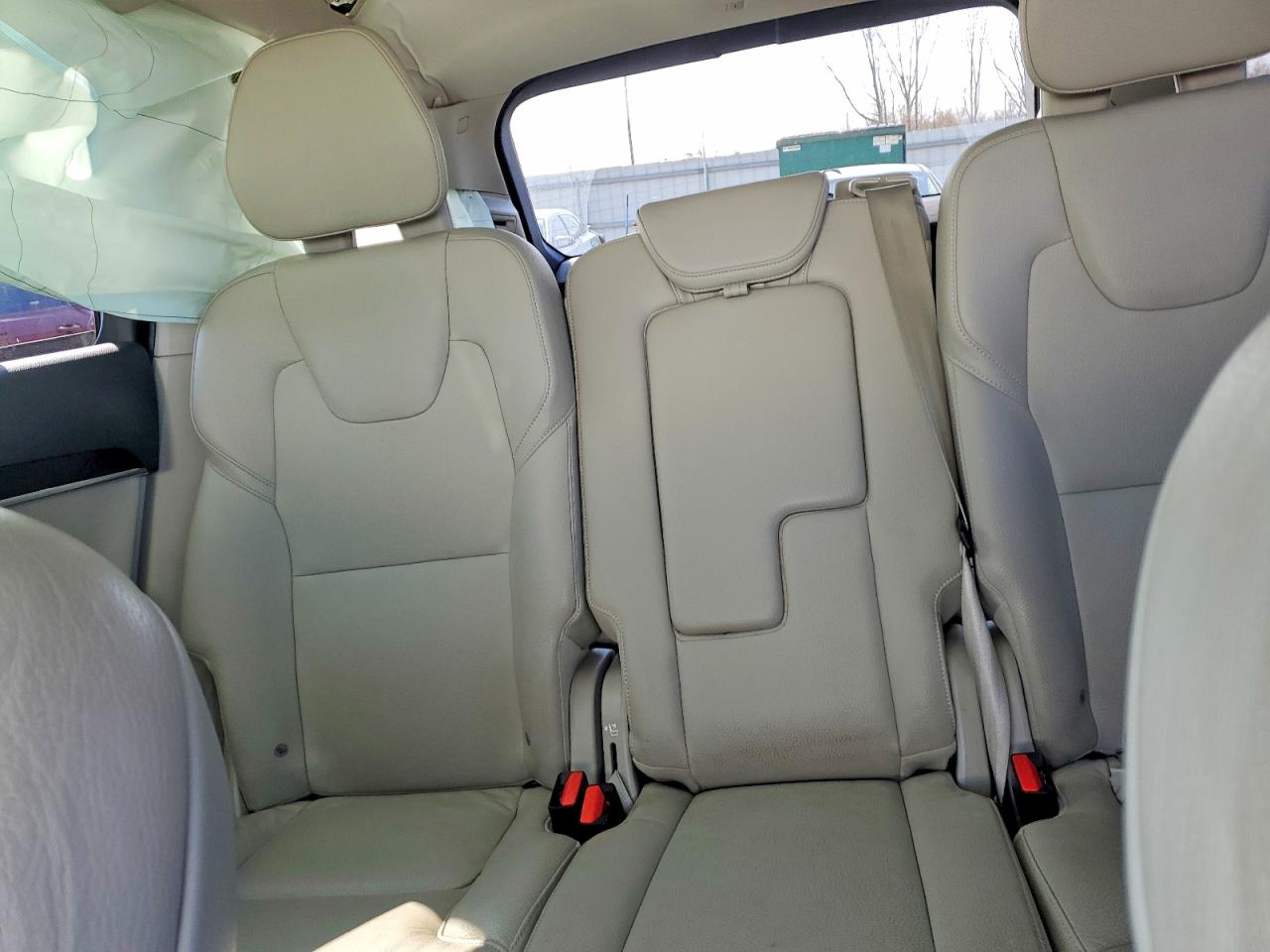 2019 VOLVO XC90 T5 MOMENTUM photo 19