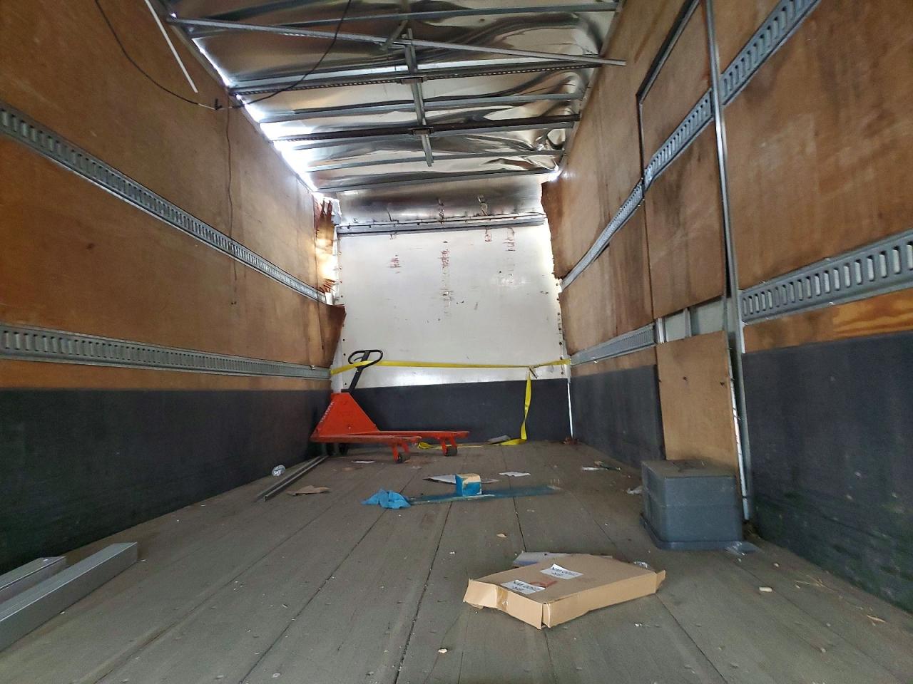 2020 FREIGHTLINER M2 106 MEDIUM DUTY photo 6