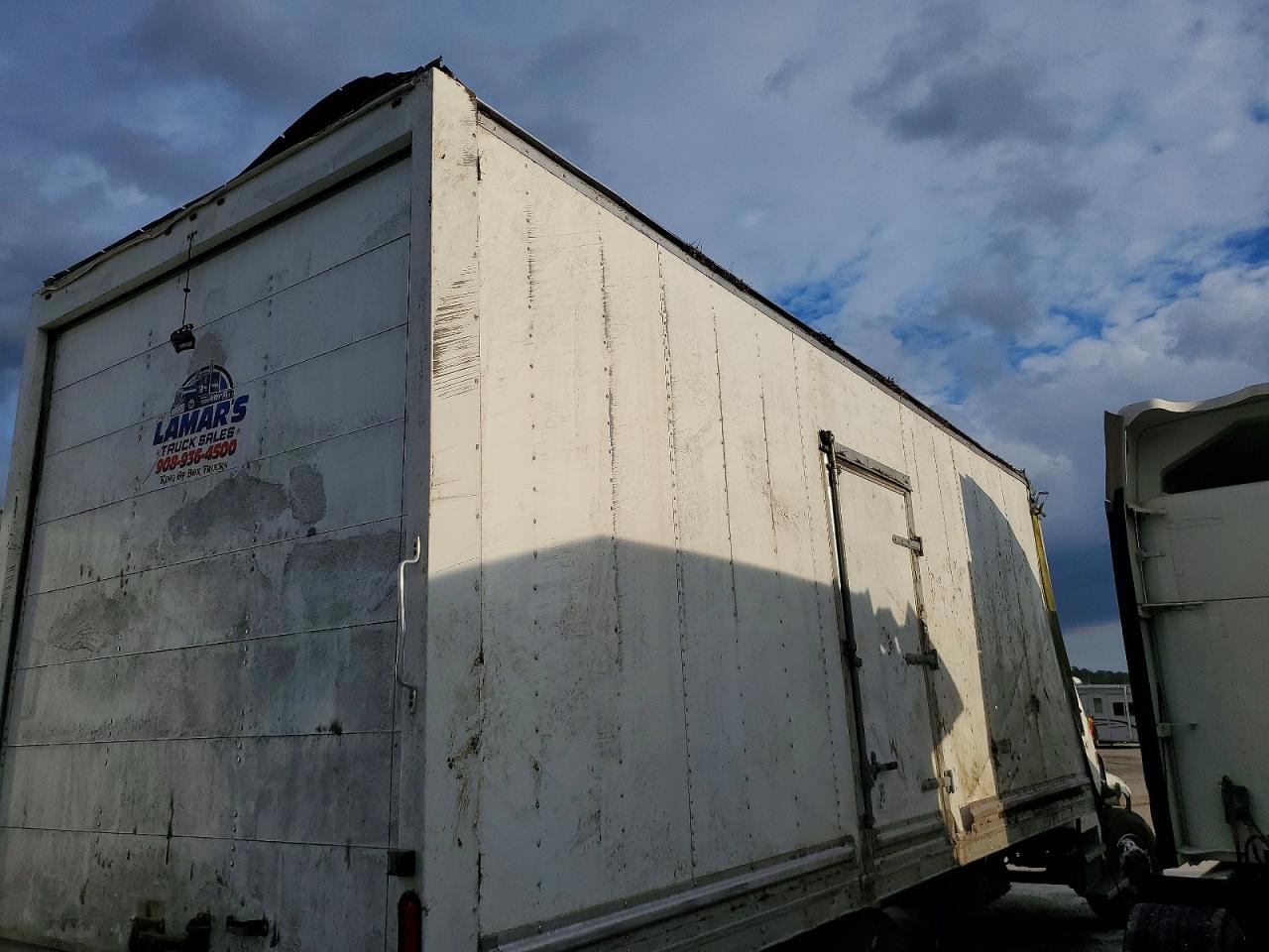 2020 FREIGHTLINER M2 106 MEDIUM DUTY photo 9
