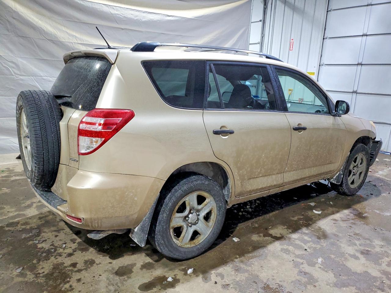 2010 TOYOTA RAV4 BASE photo 3