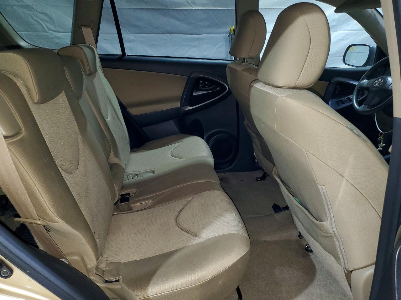 2010 TOYOTA RAV4 BASE photo 10