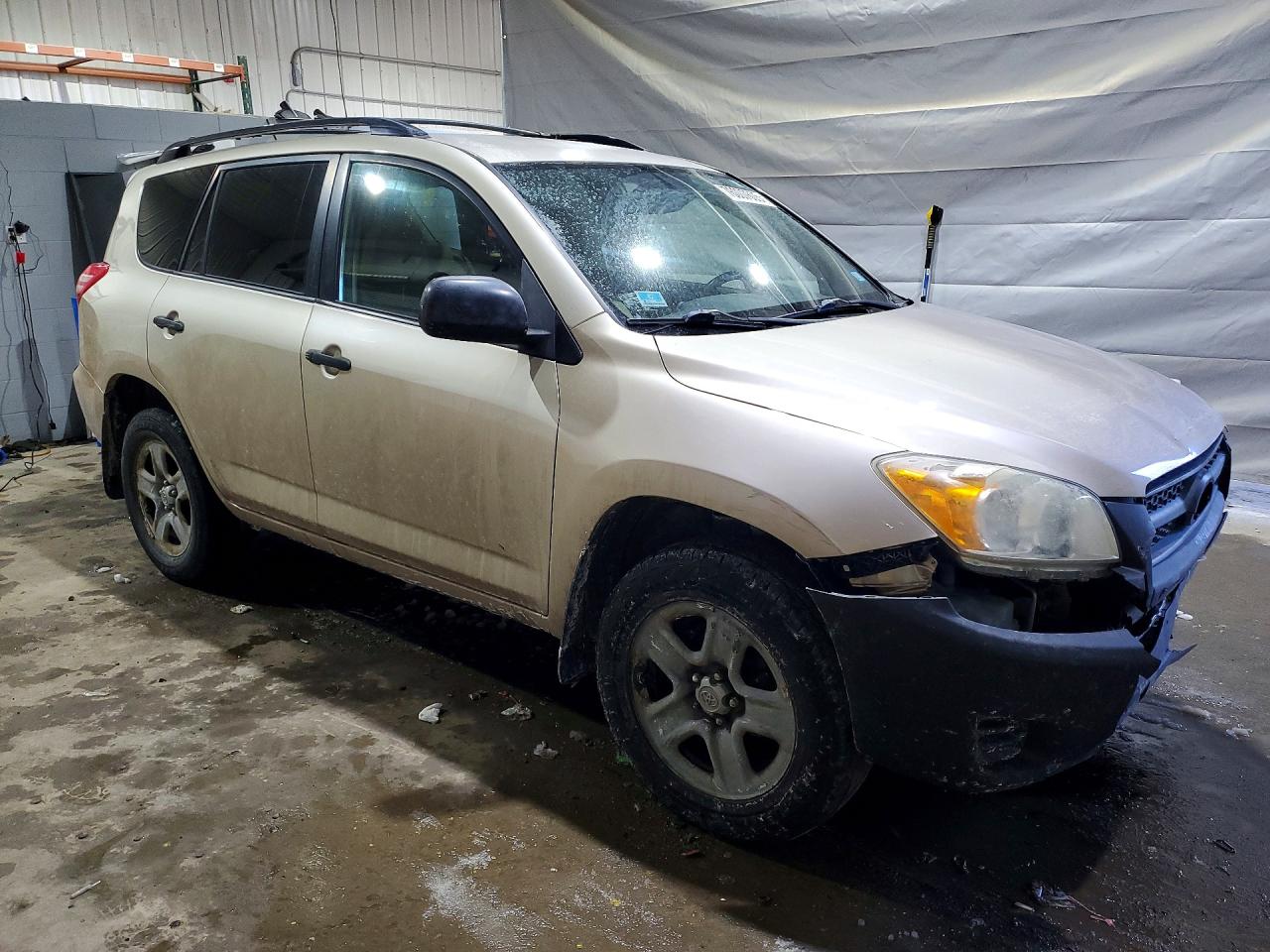 2010 TOYOTA RAV4 BASE photo 4