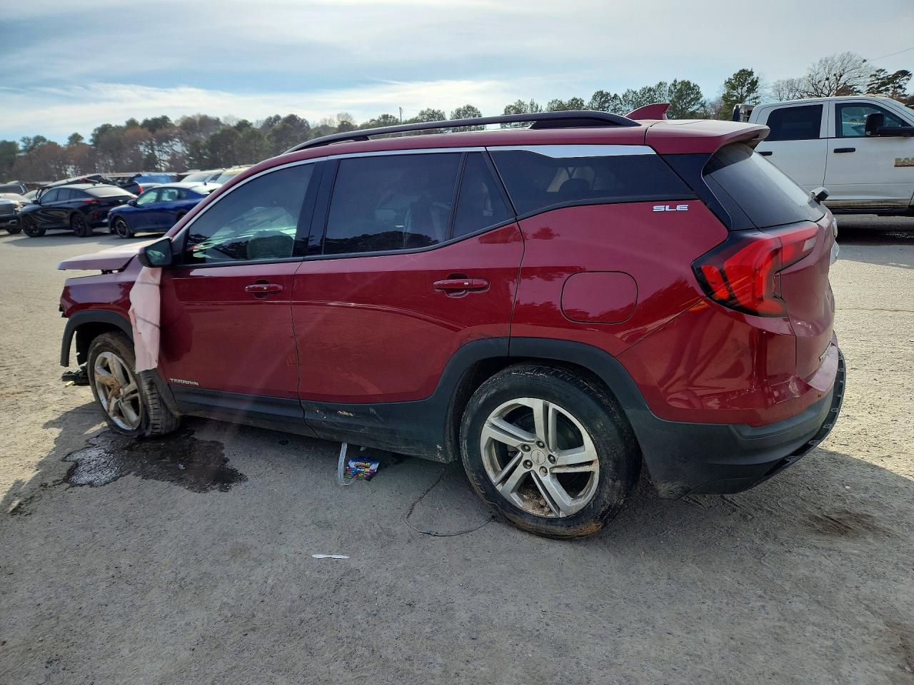 2020 GMC TERRAIN SLE photo 3