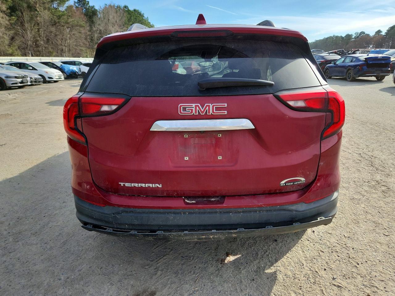 2020 GMC TERRAIN SLE photo 11