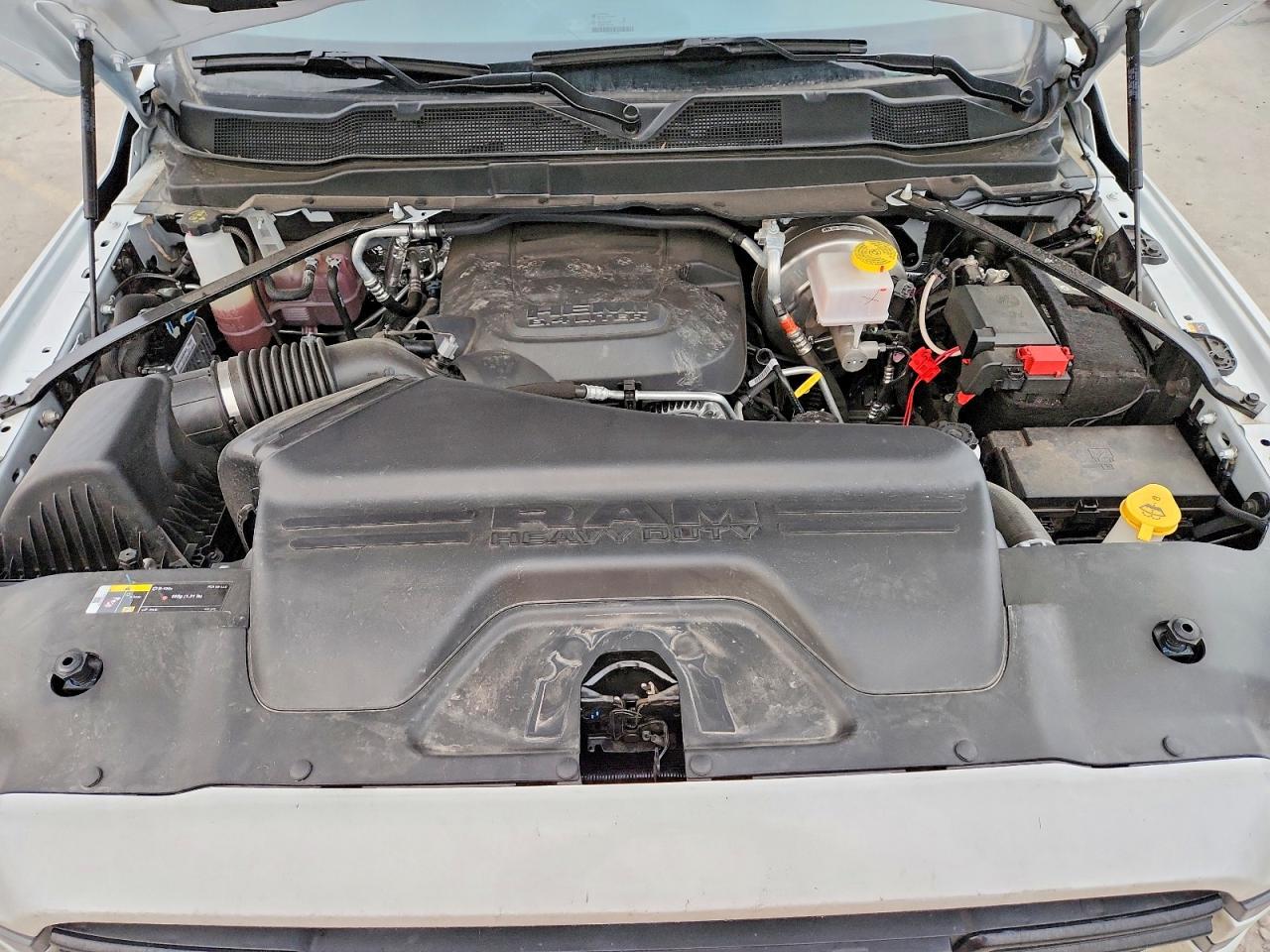2025 RAM 2500 BIG HORN photo 11
