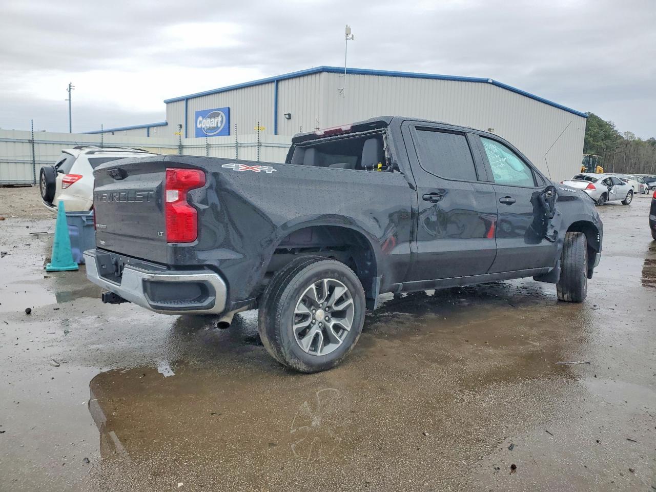 2023 CHEVROLET SILVERADO K1500 LT-L photo 5