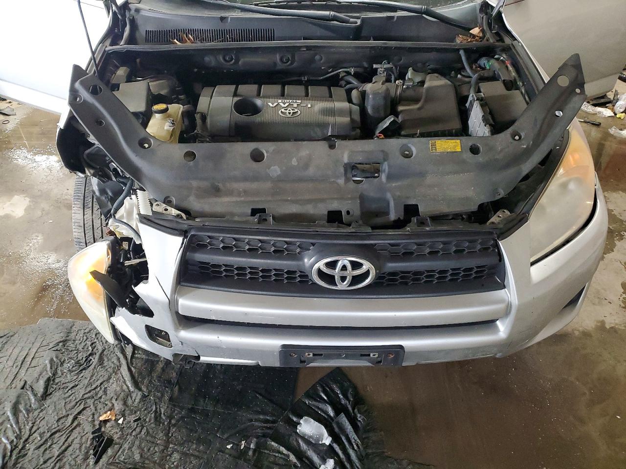 2011 TOYOTA RAV4 photo 23