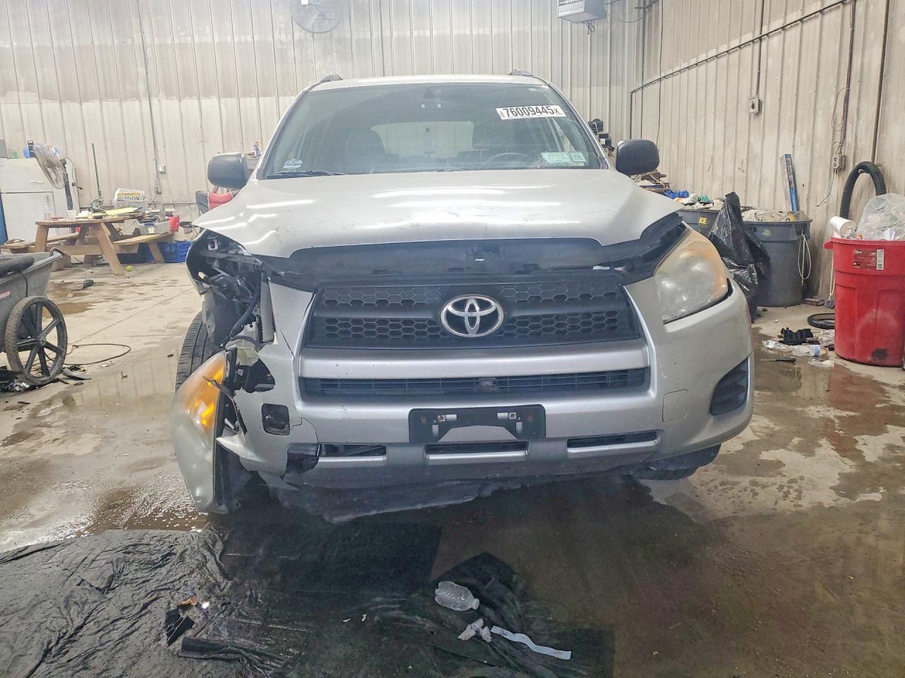 2011 TOYOTA RAV4 photo 9